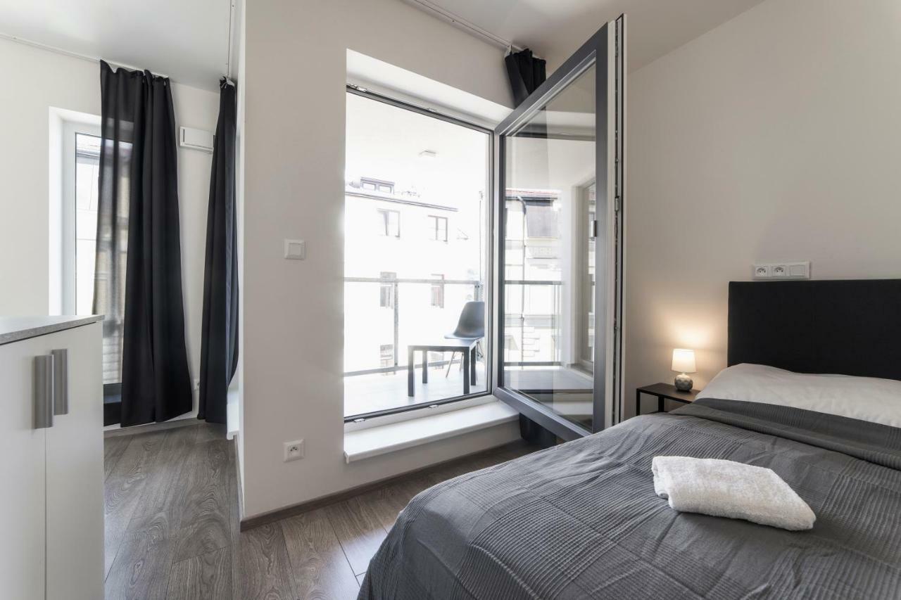 Hostel Homer Liben Прага Экстерьер фото