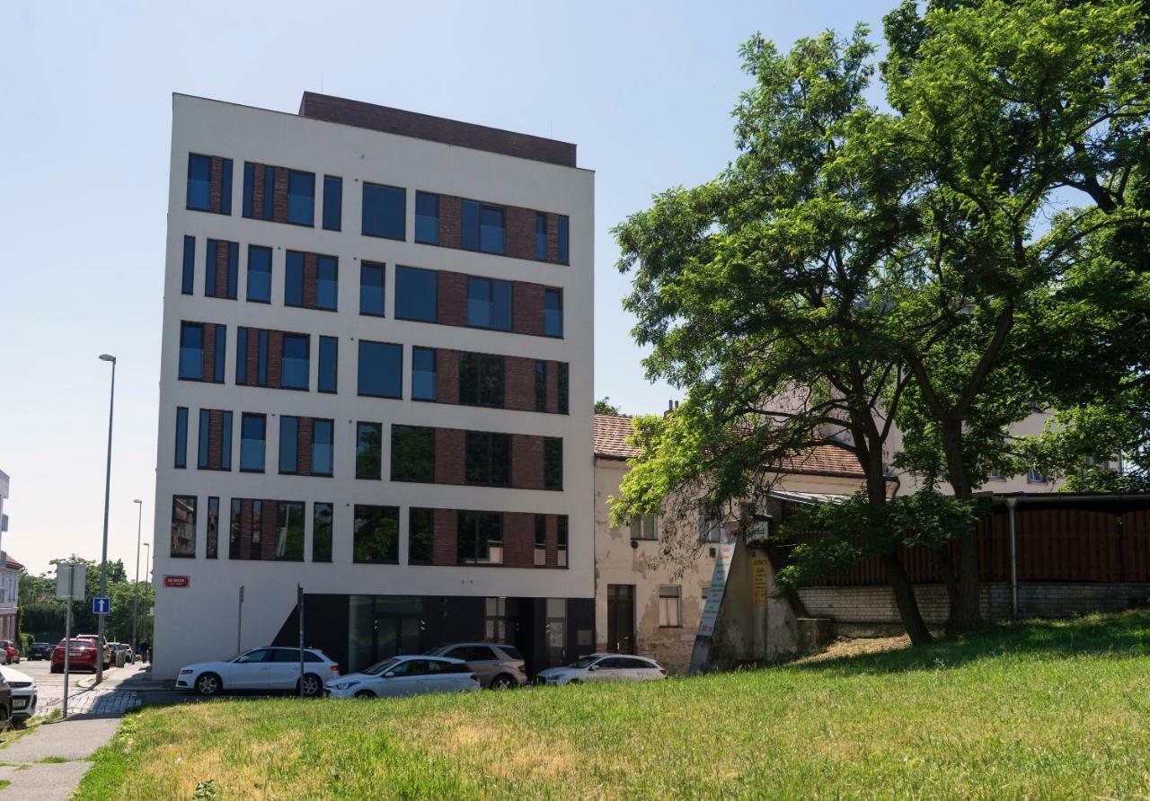 Hostel Homer Liben Прага Экстерьер фото